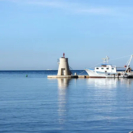 With Parking Space Savudrija, Umag - 27176 公寓